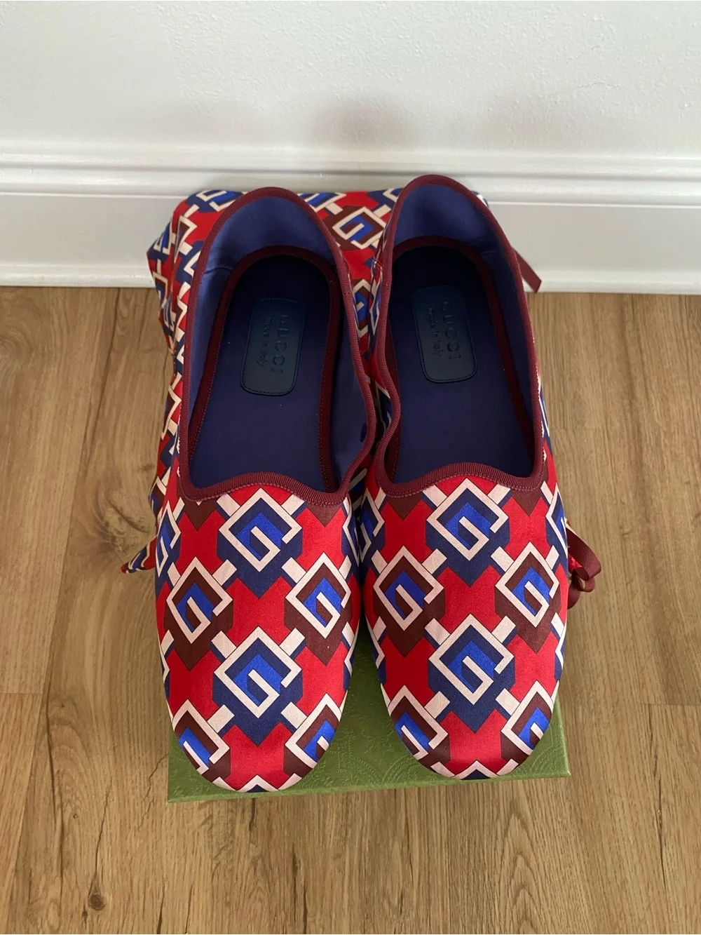 GUCCI Men’s Voyage Geometric G logo Satin Slippers Size 15 NEW